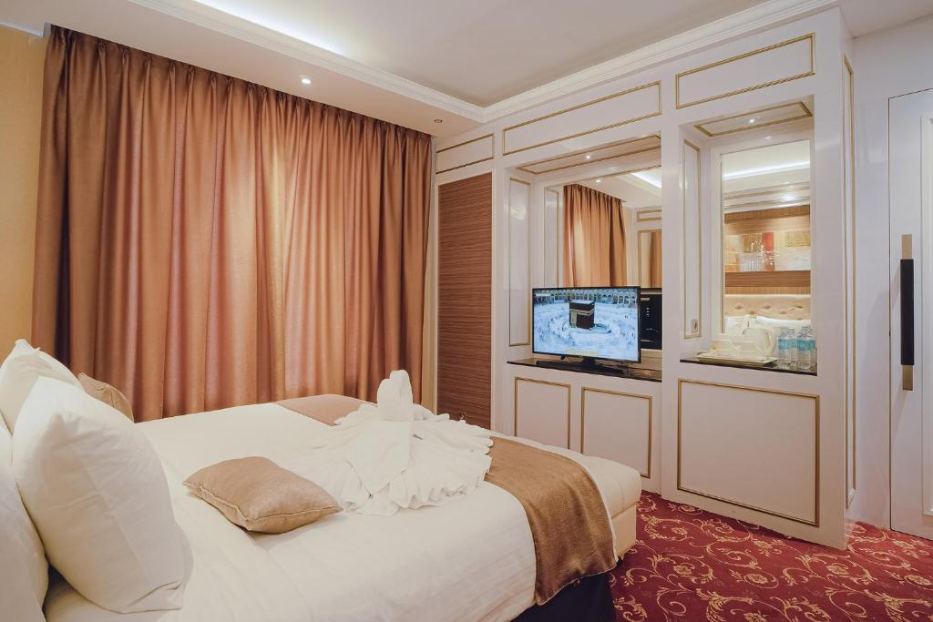 Grand Deluxe Room